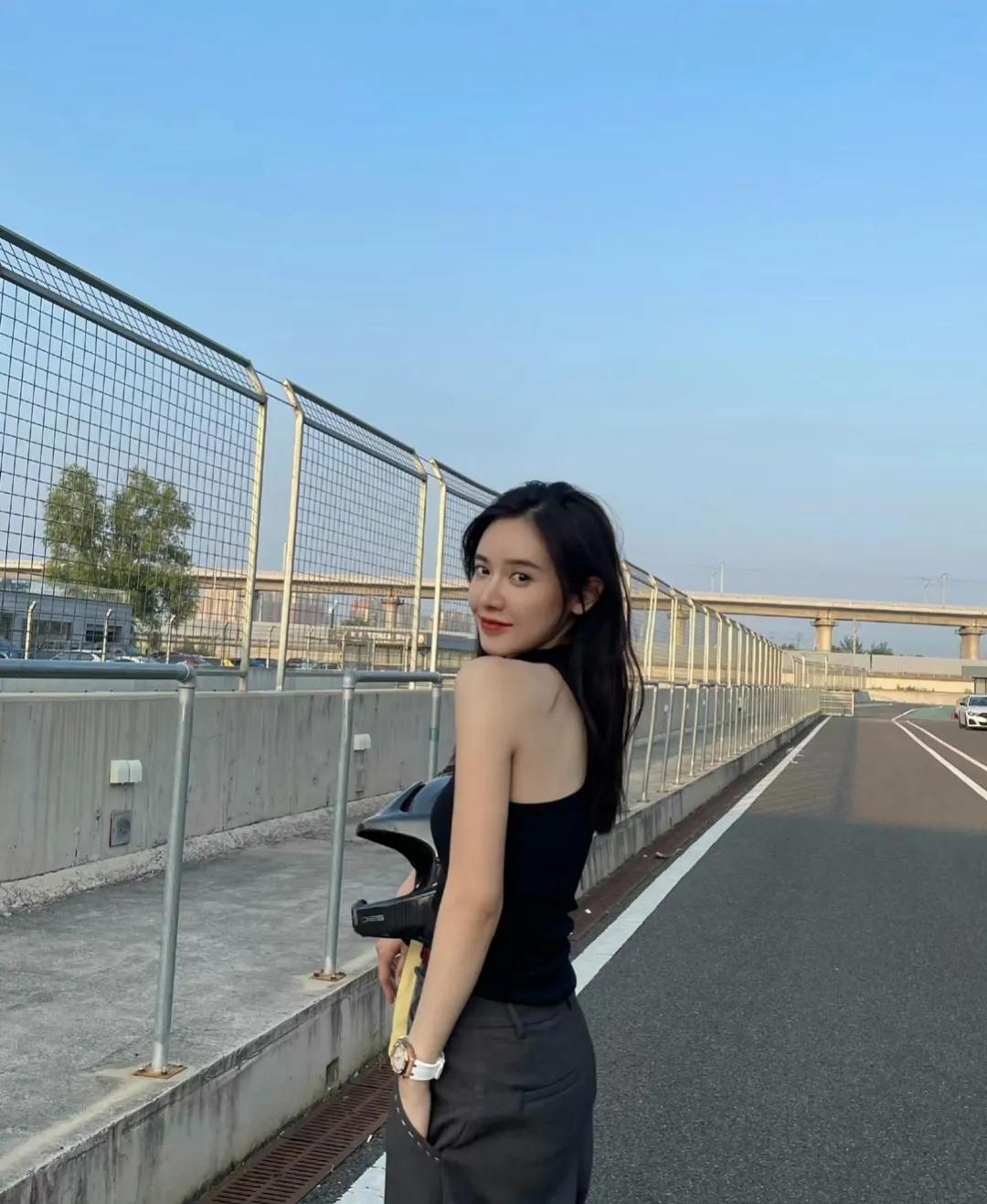 nba主持人美娜生活照,天津主持人美娜个人资料