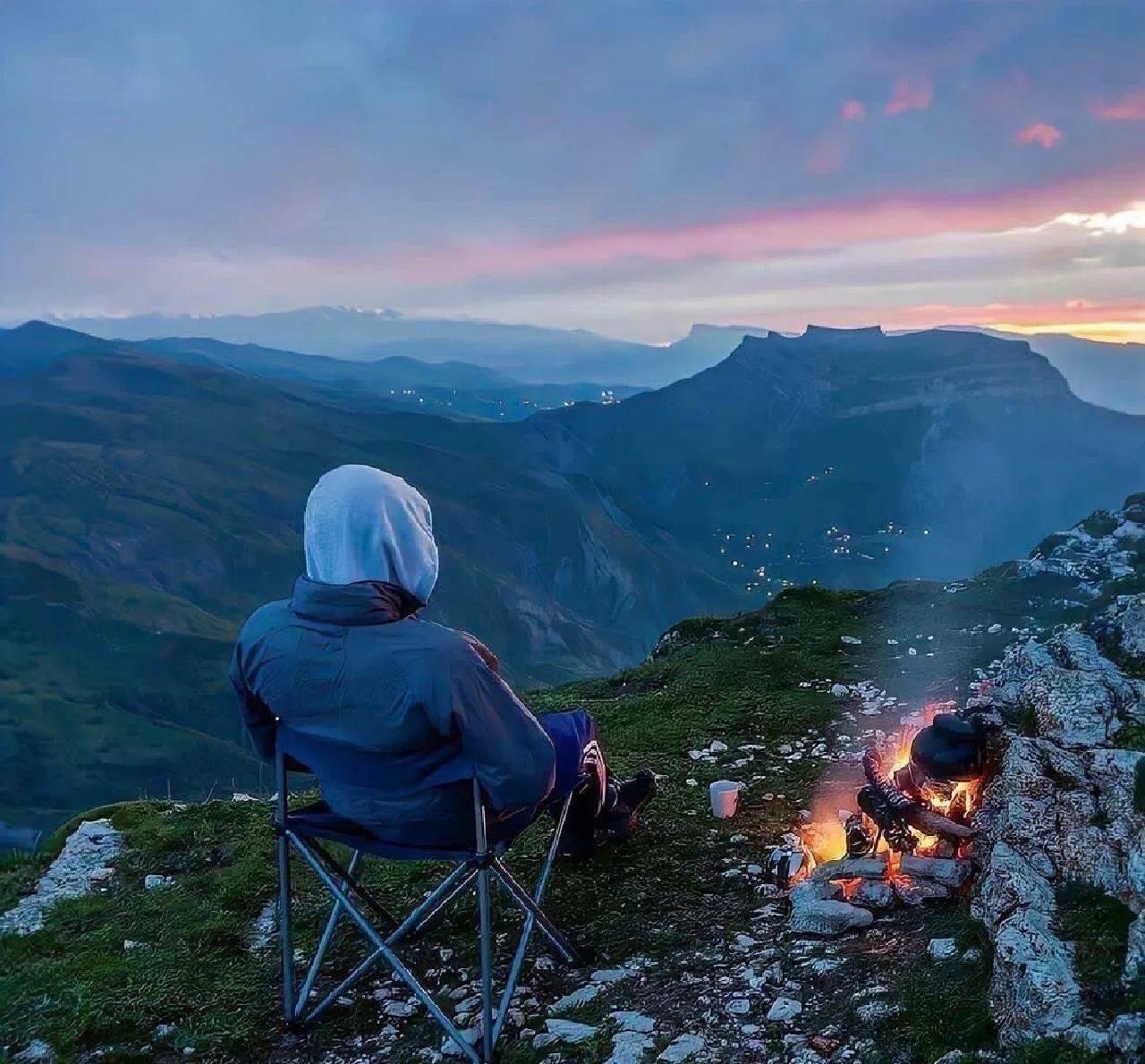 成熟稳重痞帅的男人头像,成熟痞帅男头像