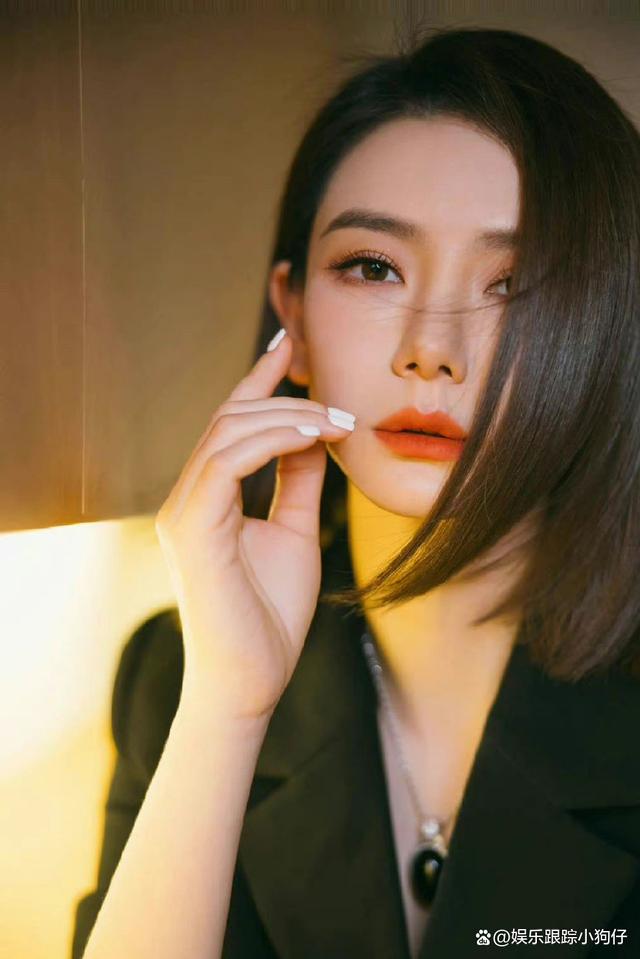 戚薇直播间福袋真的假的,网友质疑戚薇卖货