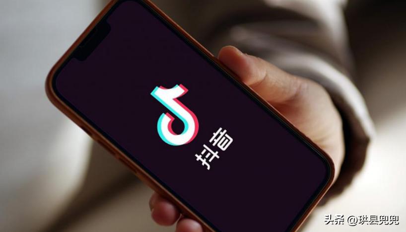 珙县方女士和国外好友谈恋爱，被骗了！