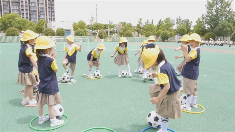 强体魄抗疫情,节奏感强的抗疫舞蹈