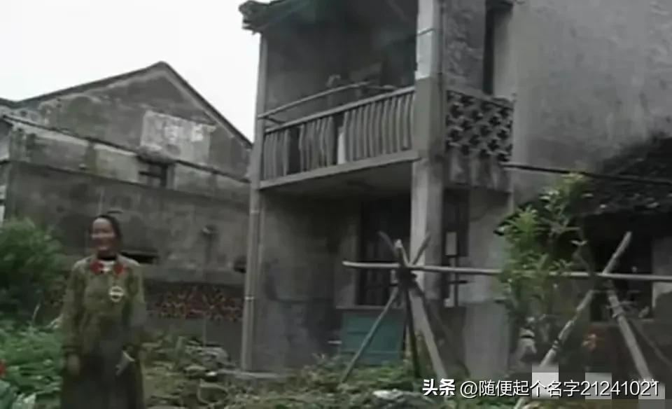 妻子躲邻居家14年,妻子躲在邻居家14年