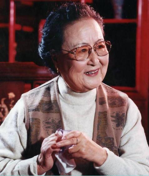 八位健在的老演员,18位已故的老演员有哪些