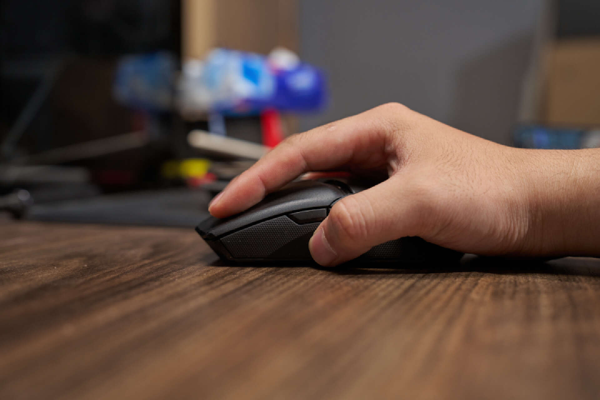 便宜鼠标和电竞鼠标外观对比,精选五款无线鼠标百元性价比之选