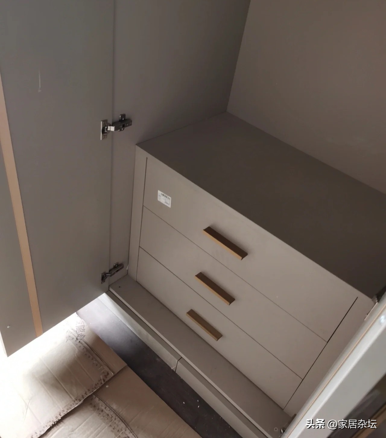 欧派定制衣柜有哪些增项,定制衣柜计算价格的注意事项