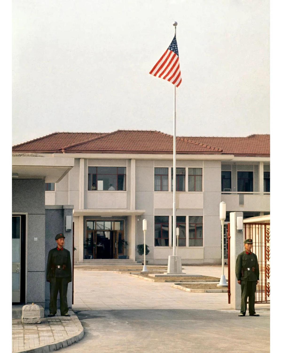 30张日本大*杀屠**罪行照片，日军闯入民宅祸害妇女，这就是罪证