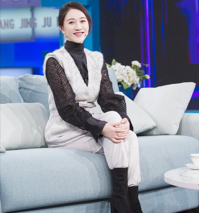 李小冉和陆毅穿搭,李小冉黑色长裙穿搭