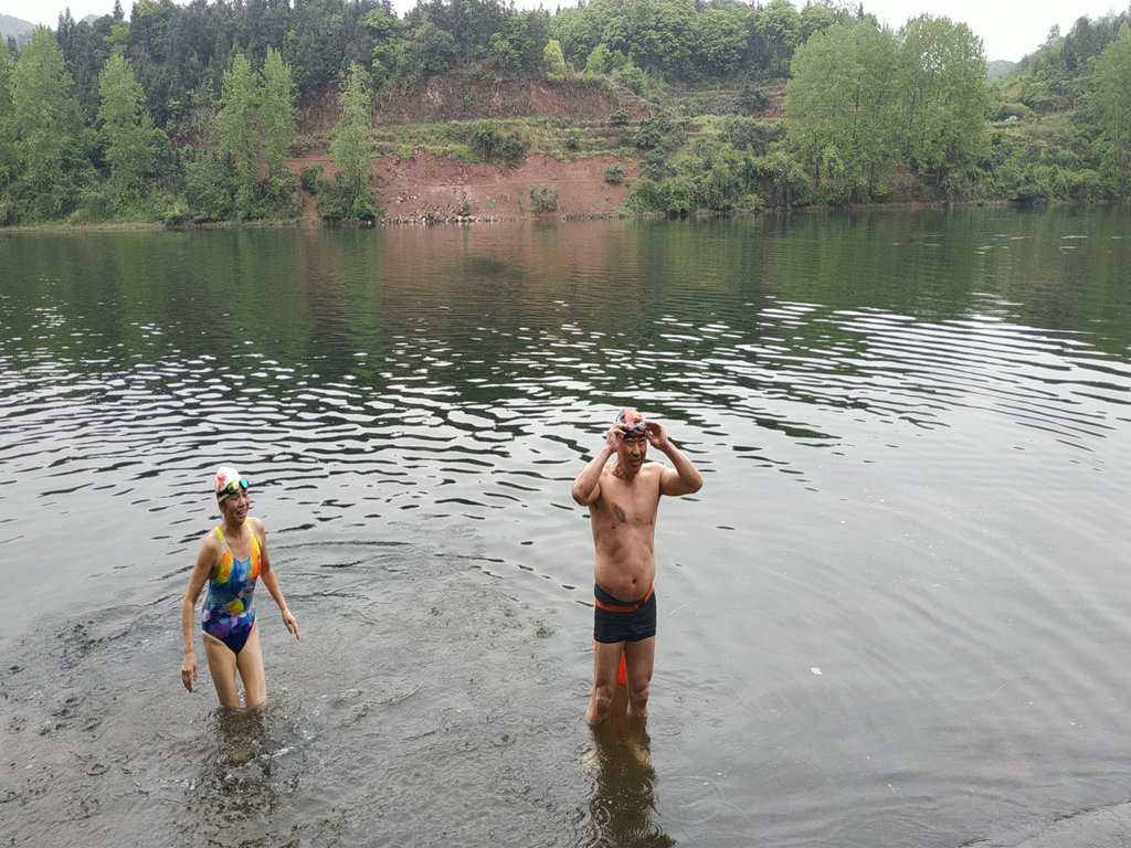 怀化第六届运动会游泳比赛,怀化鹤城泳协漂流