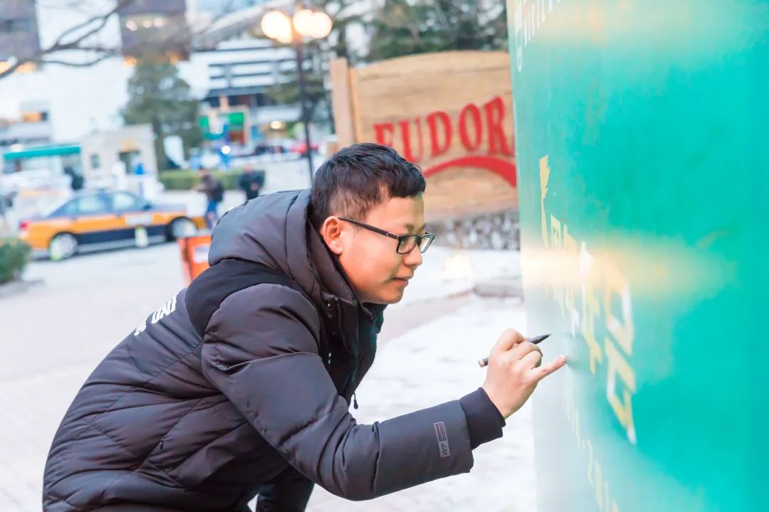 专访何超琼完整版,何超最新发言视频