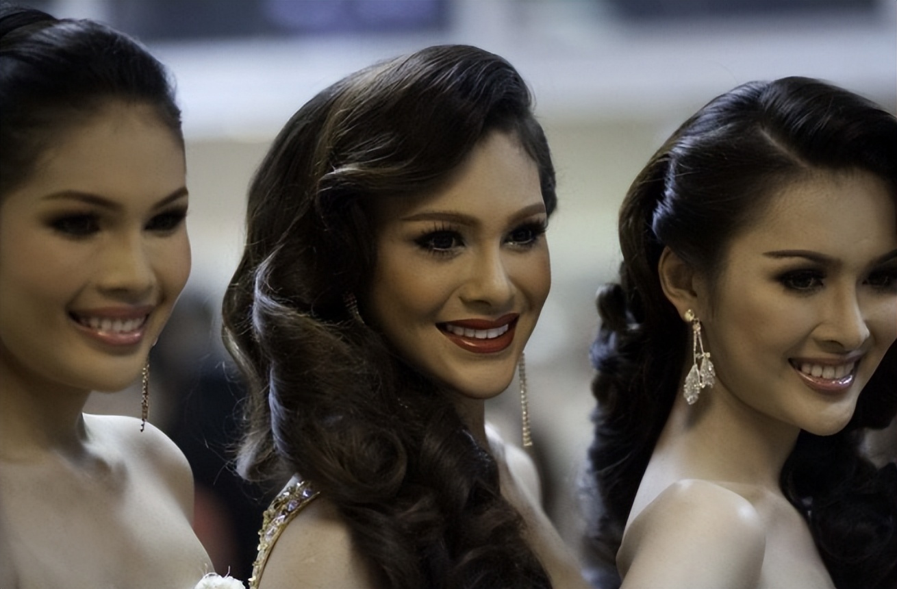 泰国底层人妖生活有多惨?揭秘从事风俗业的泰国人妖真实生活现状