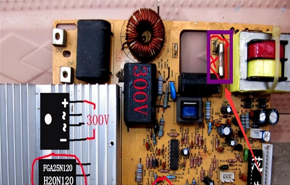 电磁炉不通电一拆开又好了,电磁炉不通电的原因怎样修