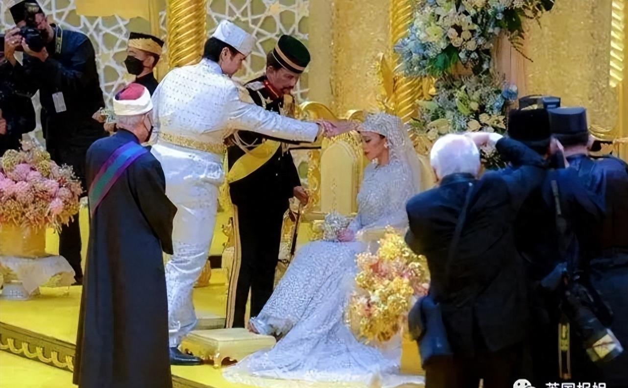 亚洲最帅王子与平民女孩结婚,亚洲最帅王子迎娶平民女孩老婆