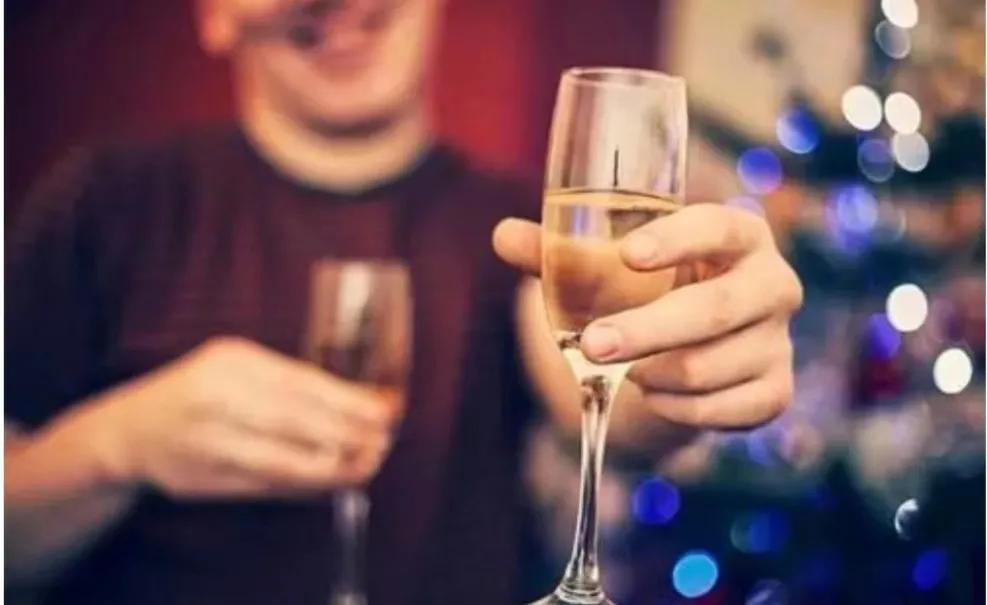 女生参加酒局注意什么,领导酒局应酬注意什么