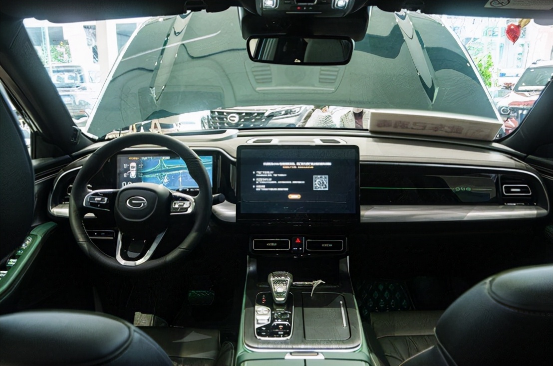 传祺gs8和领克09哪个发动机好,传祺gs8对比领克09