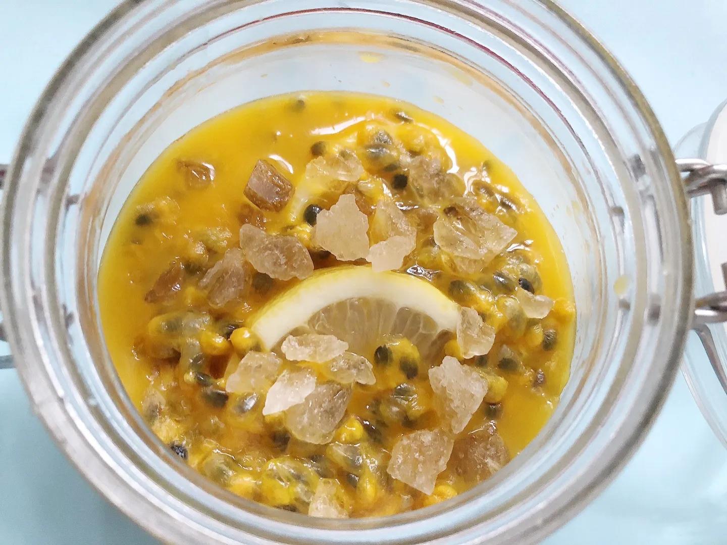 百香果青桔柠檬茶的做法,夏日清凉柠檬百香果茶