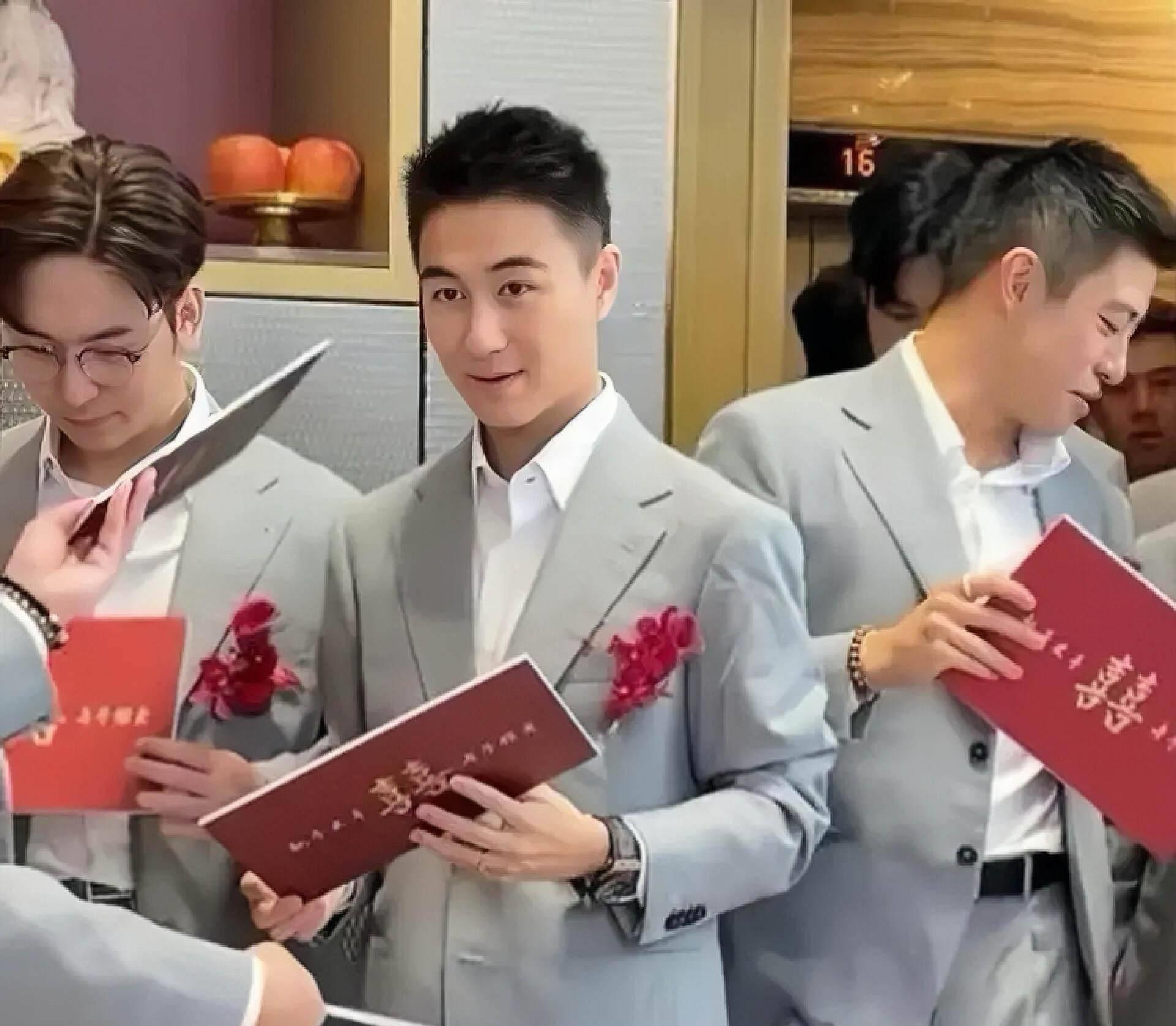 香港富豪千金婚礼,香港结婚戴金器