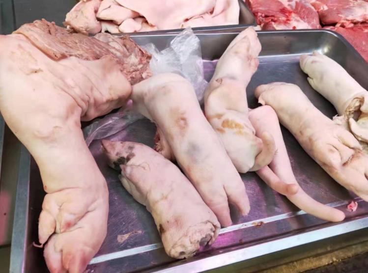 买猪蹄挑前的好还是后的好,买猪蹄儿是买前腿好还是后腿好