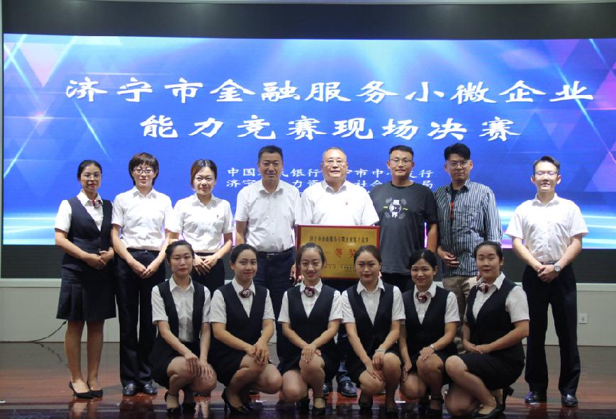 香港洗碗工真的能包吃住吗,香港的洗碗工月薪18000是真的吗