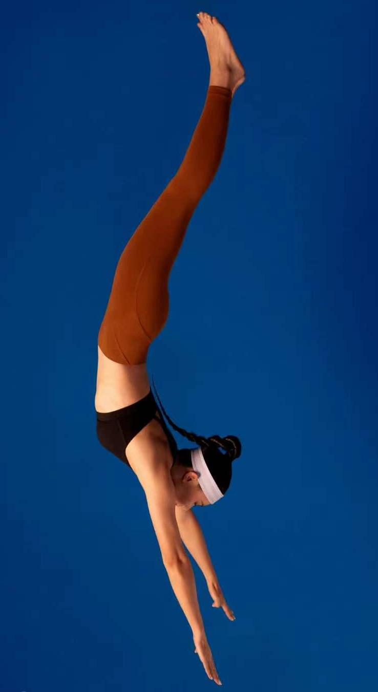 连续携手lululemon,这一次何姿和你一起“愉加”