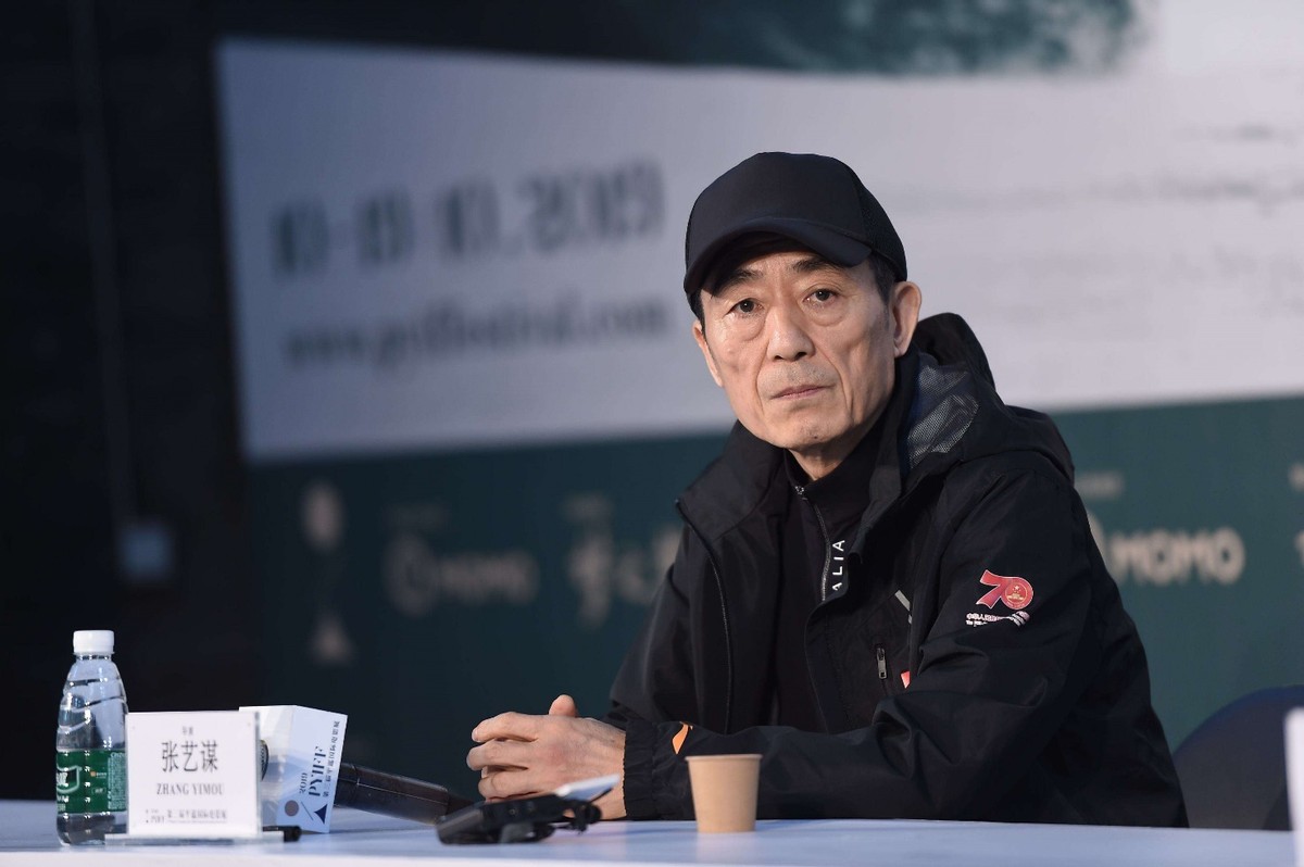 白百何陈羽凡公开离婚5年后，她带儿子改嫁导演，他却落魄无比