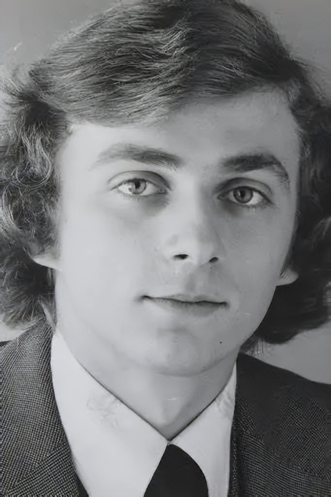 十位颜值逆天的古典音乐家,十大感动古典音乐家