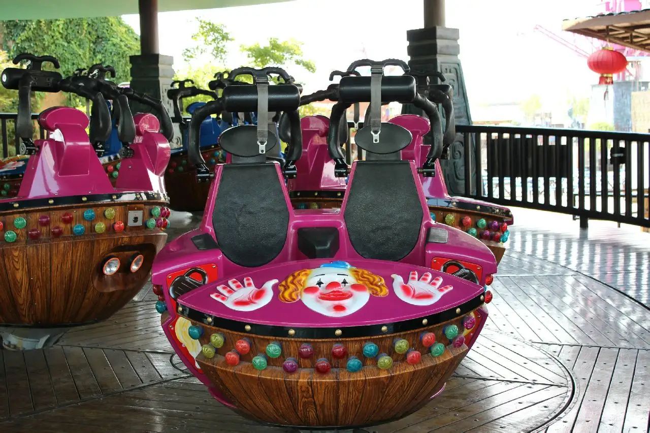 上海郊区海岛型公园亲子游攻略,上海欢乐谷必玩项目旅游攻略