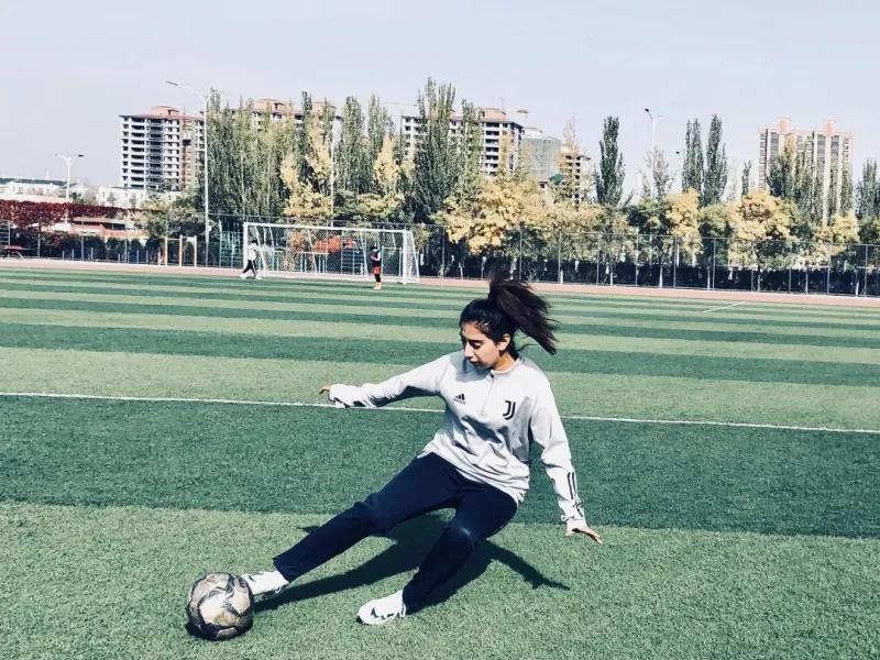 瓒崇悆濂冲缁村惥灏旀棌,瓒崇悆濂冲