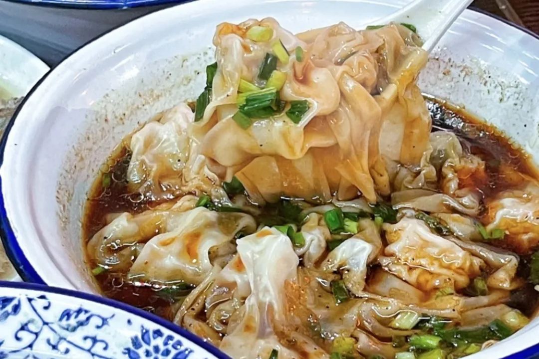 这个生活很慢,美食“泛滥”的小城藏不住了