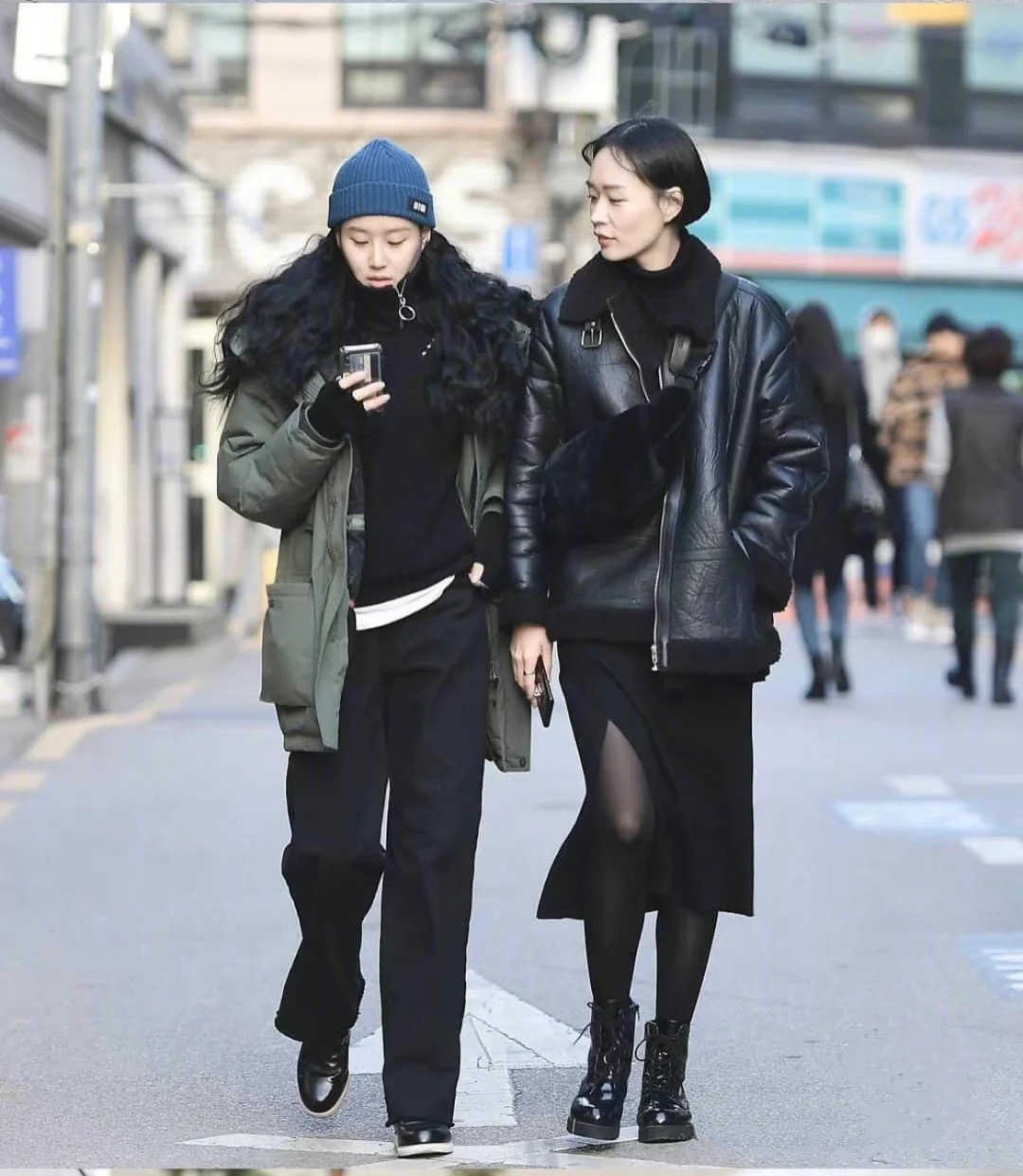 韩国小姐姐冬日简约气质穿搭日常,秋冬韩国小姐姐穿搭