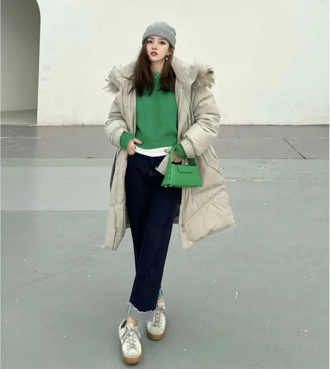 冬季穿什么颜色的羽绒服比较百搭,每个色系都很好看
