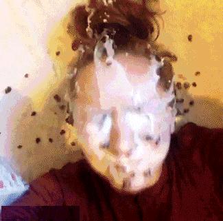 今天在老婆包里发现的,她说是治牙疼的,我觉得不像啊。