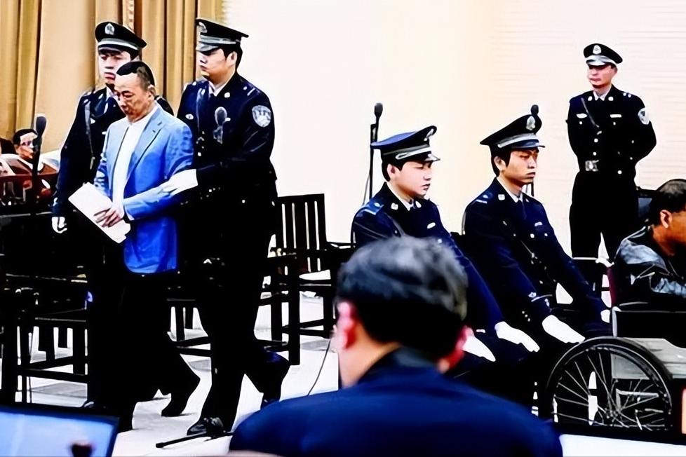 黑老大刘汉判多少年,黑老大刘汉演过什么