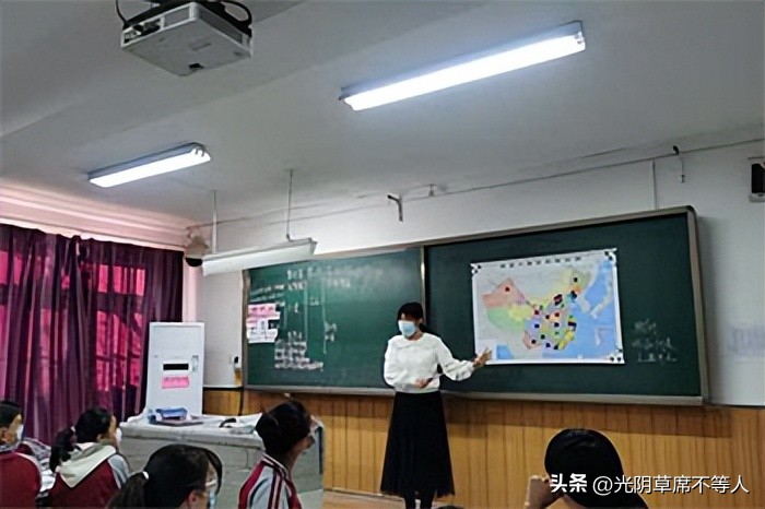 北京正规私立学校学费一览表小学,北京学费比较便宜的学校