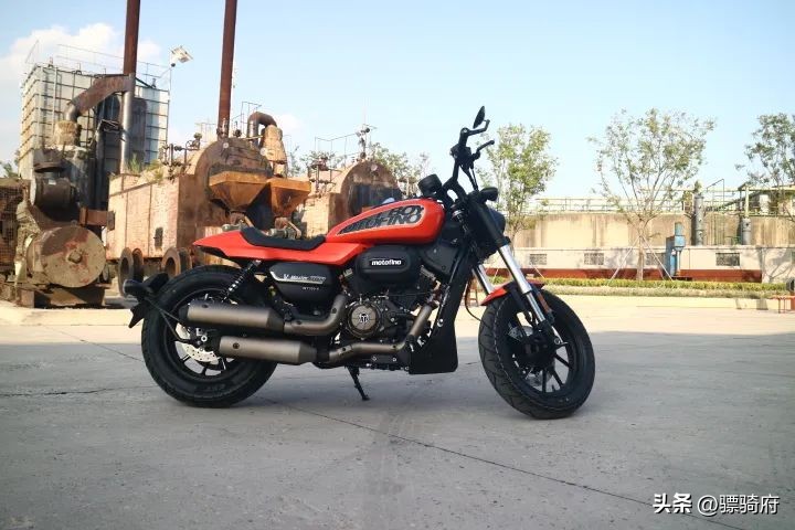 王野200摩托车官方价,motofino小马300落地价