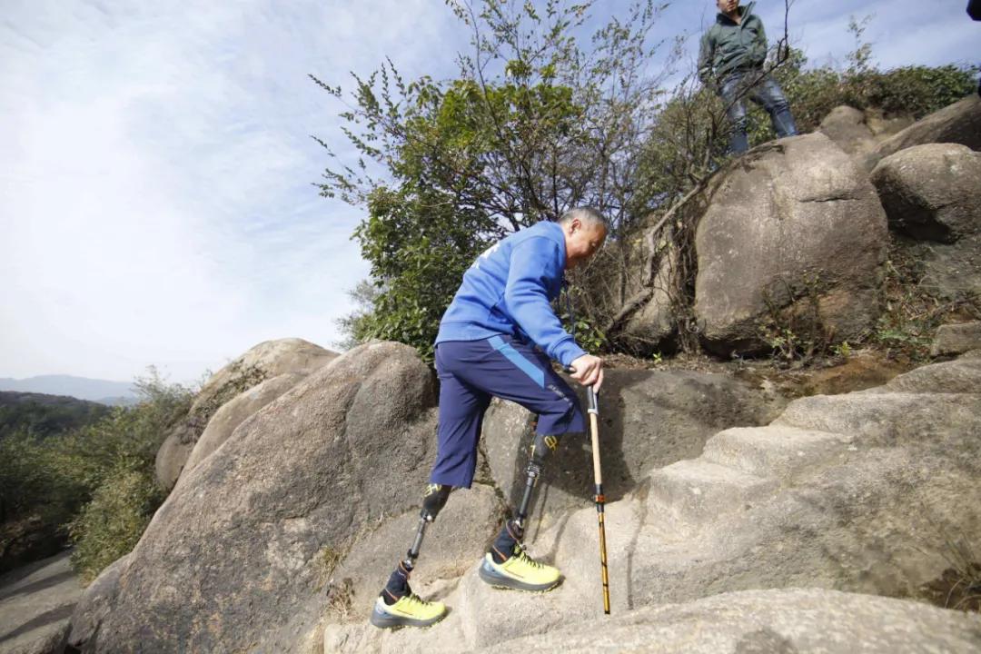 如果登顶珠穆朗玛峰有什么奖励,假如登顶