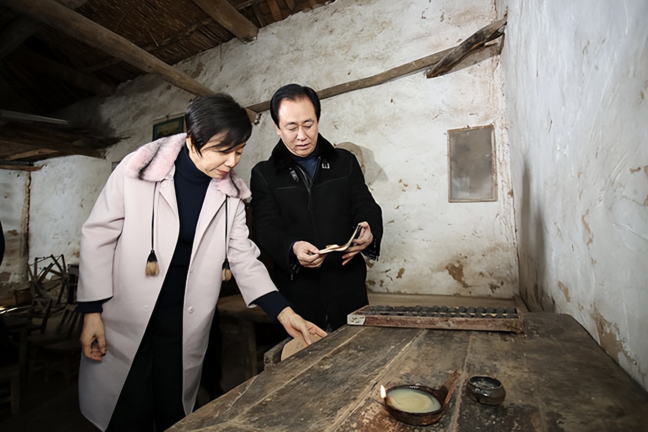 许家印20亿伦敦豪宅出售,许家印恒大造多少套房子