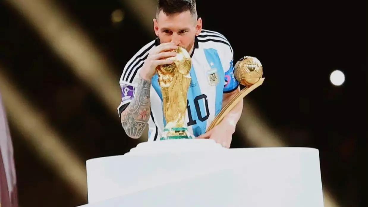 鏉庝俊鍏斿勾鍘熺敾,鏉庝俊鍏斿勾闄愬畾鎯呭ご