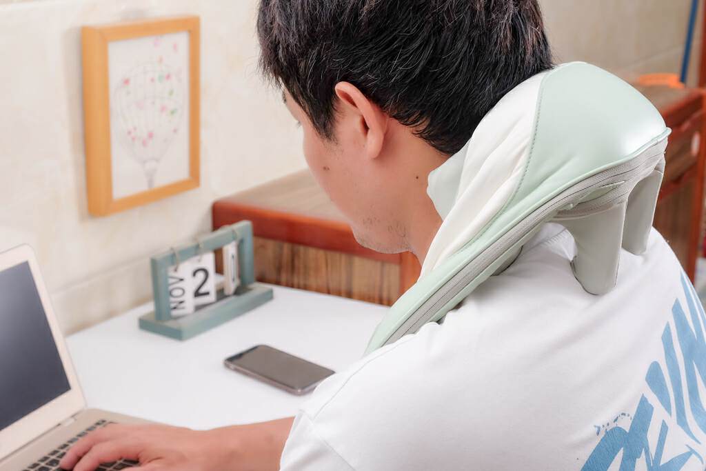 还原人手真实揉捏,边按摩边工作,锐珀尔揉捏披肩体验