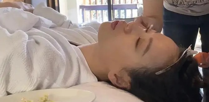 成龙谈论小鲜肉不能吊威亚,我看你有戏成龙说吊威亚张国立