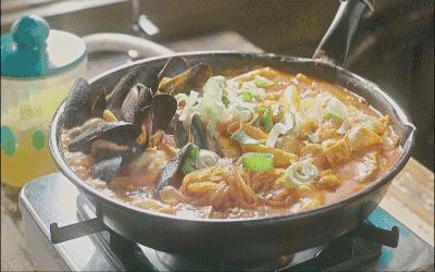 新买的锅锅底发黑怎么回事,康宁玻璃锅锅底发黑怎么清洁