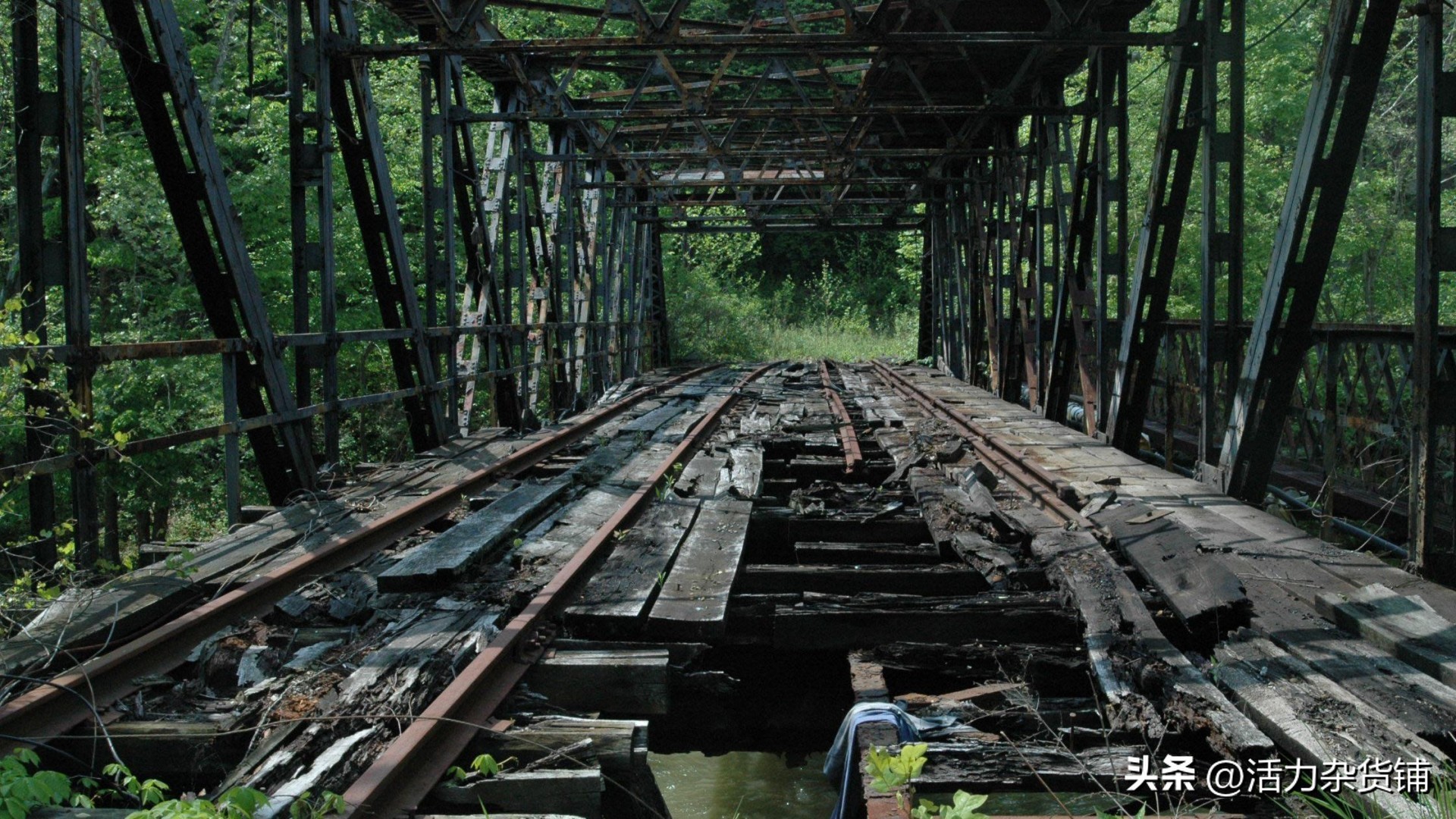 10个最神秘又千奇百怪的废弃场,世界上十个真实存在的废弃的地方