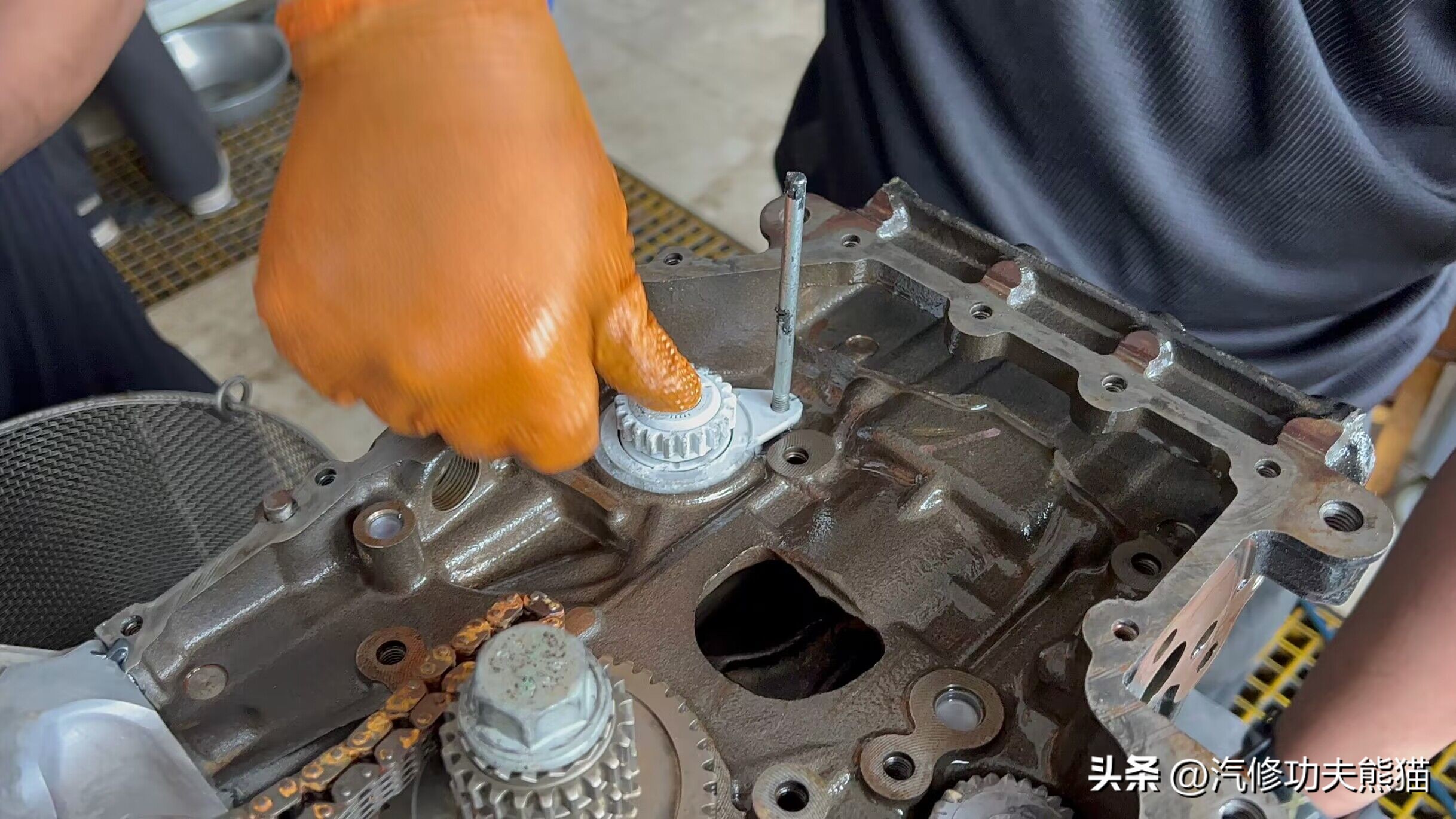 奥迪q3修车,奥迪q3烧机油大修发动机