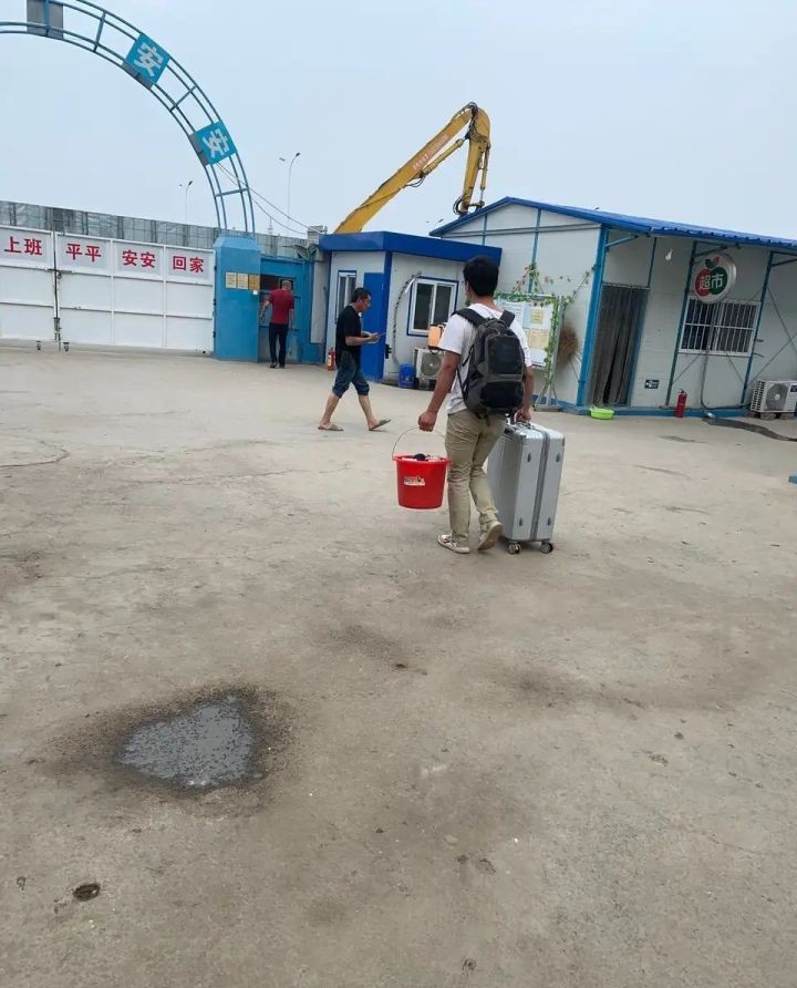 湖南大学土木工程学院2022年98人转专业，土木还有前途吗？