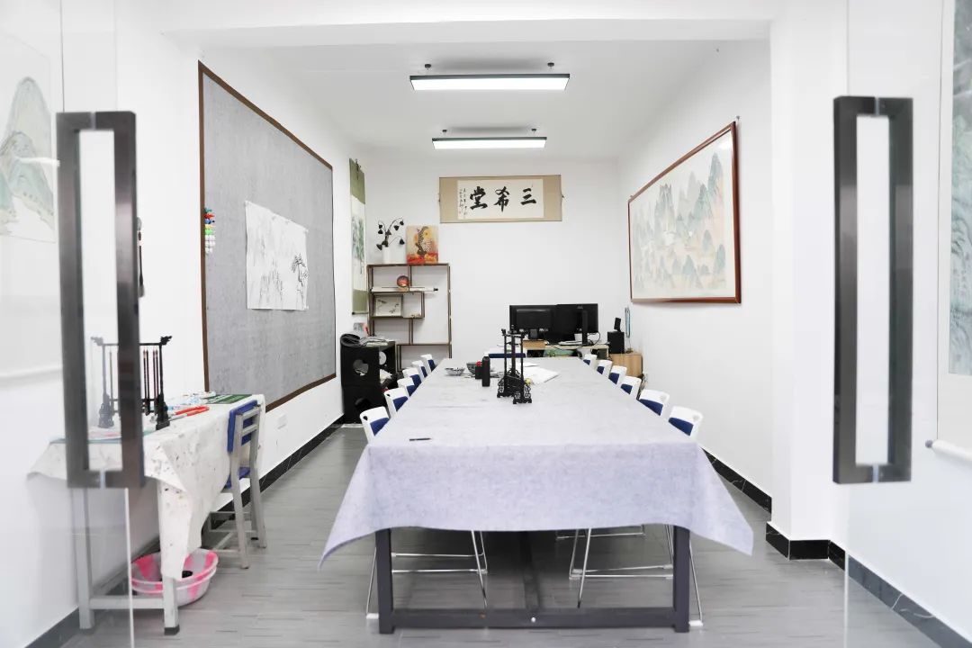 云南新华电脑学院是正规学校吗,昆明云南新华电脑学校网上报名