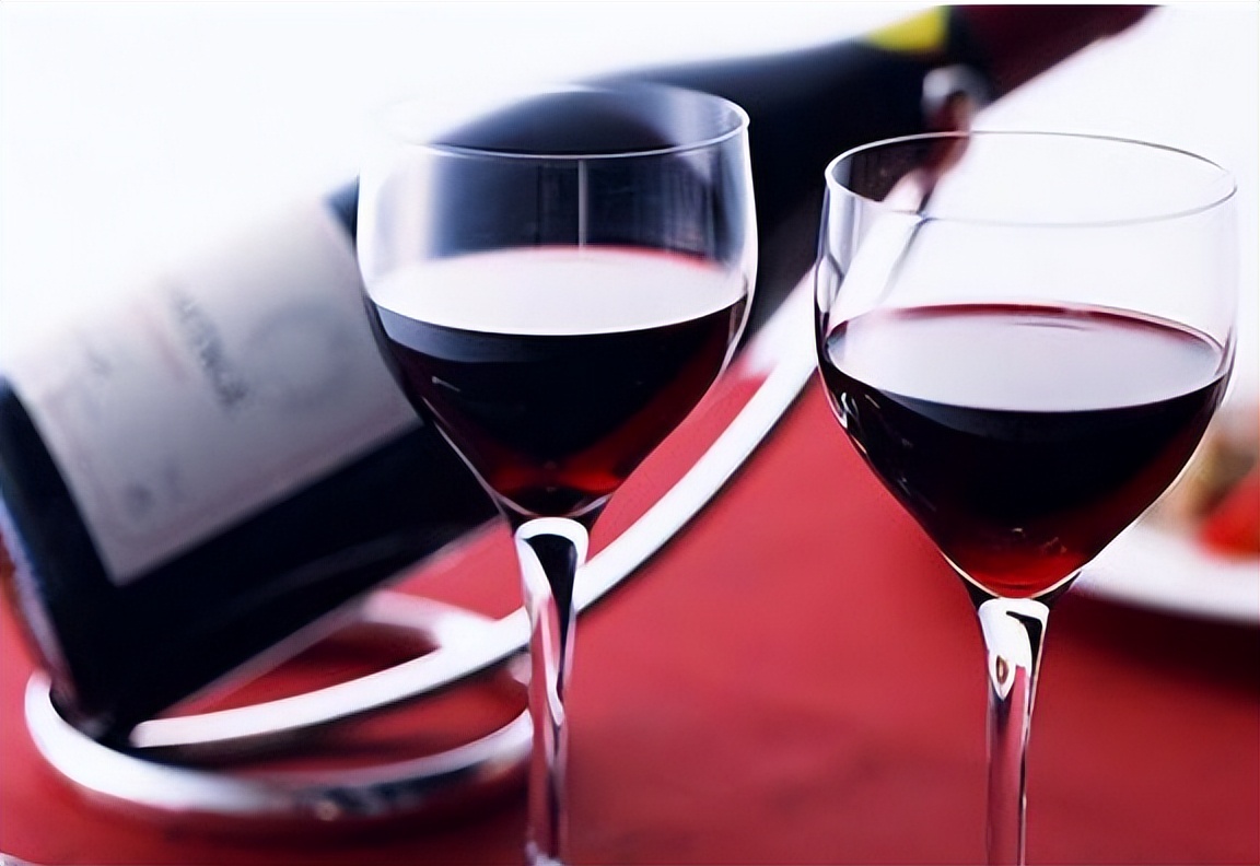 红酒加盟哪种模式最好,如何开一家红酒加盟店呢