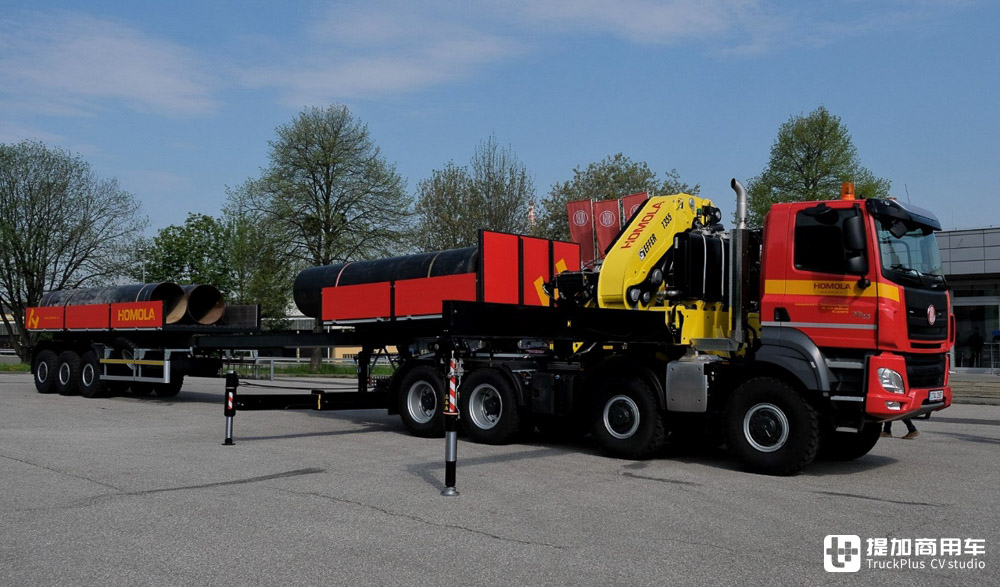 六驱军用卡车随车吊,太脱拉8x8凤凰全地形越野房车