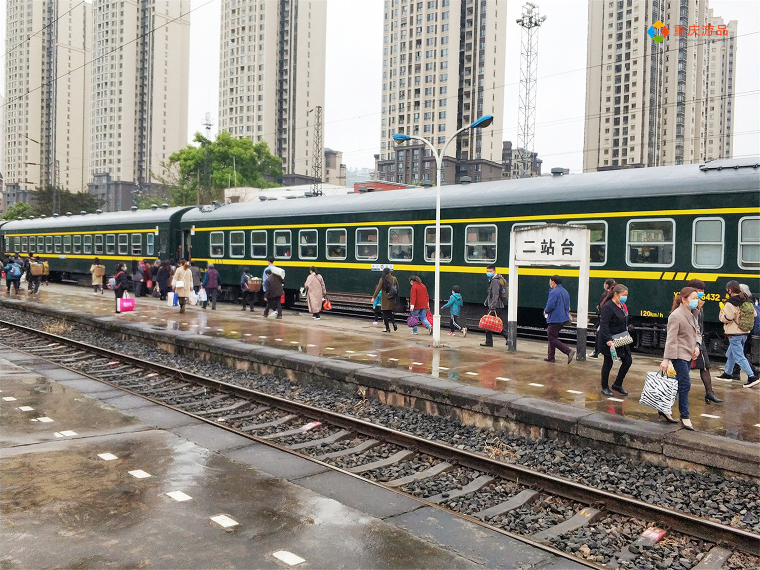 比菜园坝火车站更破旧,被遗忘的重庆南站,如今只剩下一个小卖部