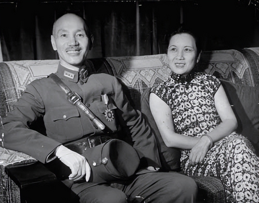 寄希望于国民*党**也无望，蒋经国去世后，台湾再无支持统一的领导人