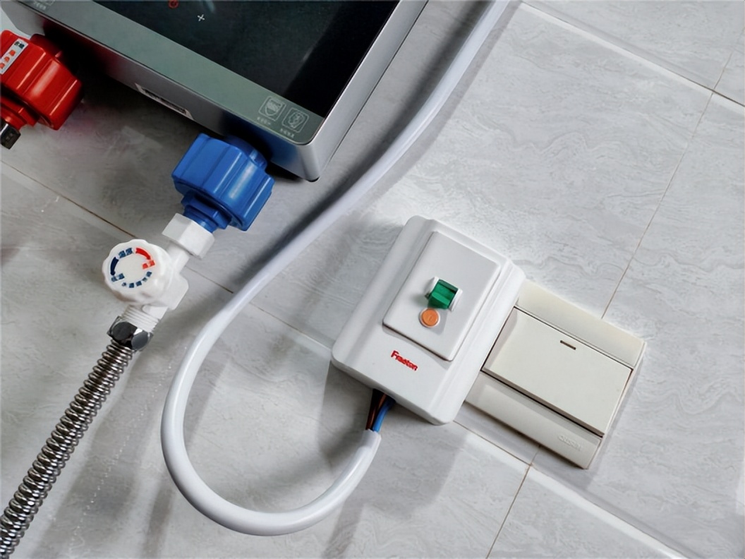 奥特朗即热式电热水器到底好用吗,奥特朗即热变频式热水器的测评