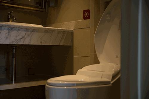 老人卫生间应该怎么设置,老人独居的正确方法